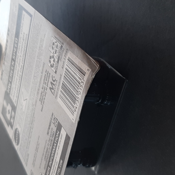 GMC Hummer EV Hot Wheels 2022 Green Speed - Picture 16 of 17